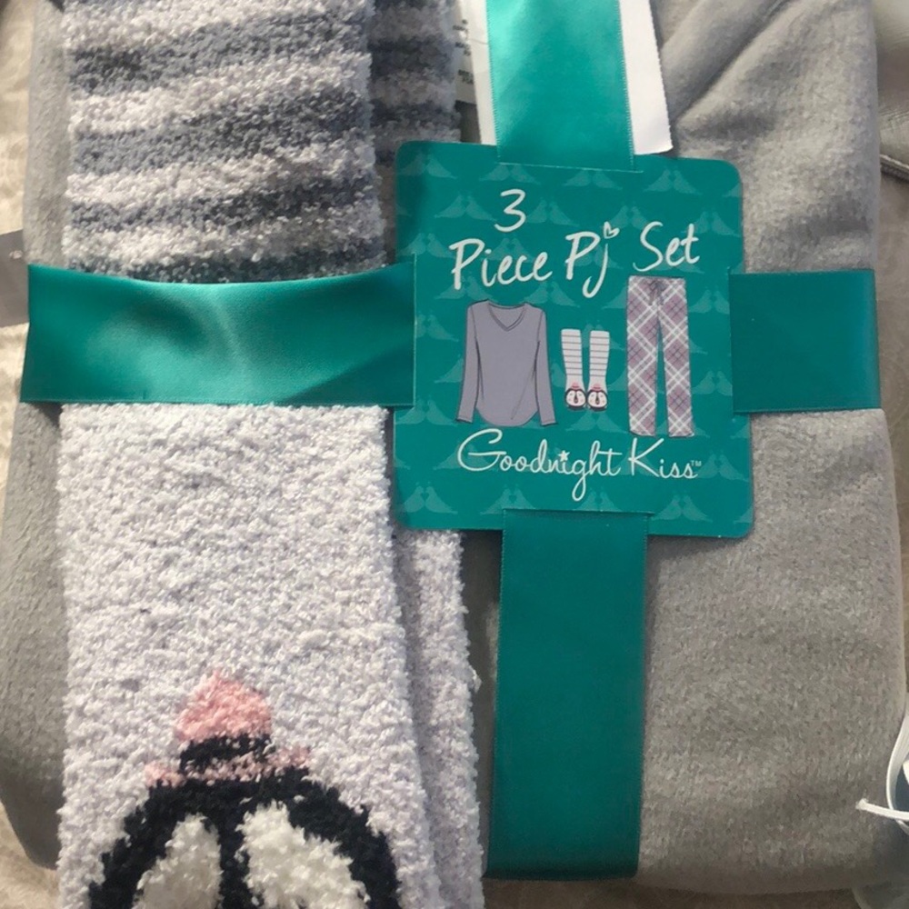 Good night 3 piece pj set- large size - Picture 2 of 7